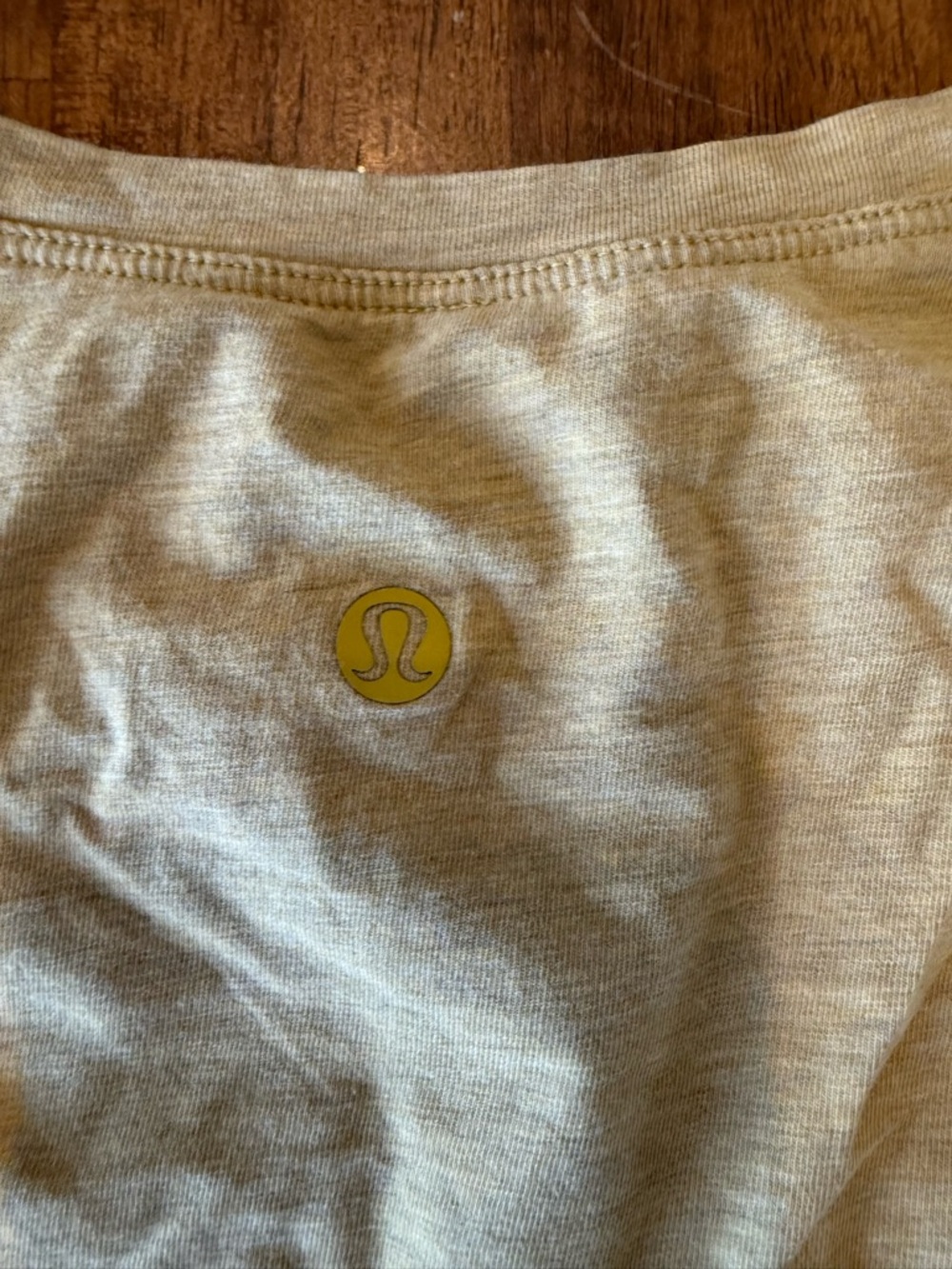 Lululemon Brunswick Muscle Tee- womens size 8 - Picture 5 of 5